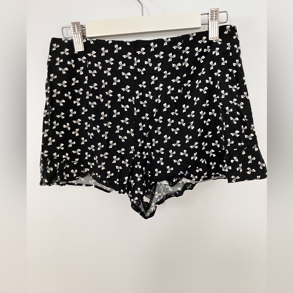 Cooperative Black and White Patterned Skirt
